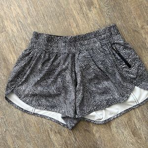 Black and white Lululemon shorts - size 8